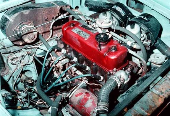<I> Ett motorrum från en MGB 1964. © Jan Borgfelt</I>